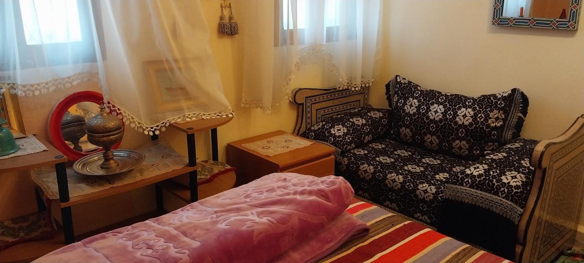 Riad Lala Zakia Мулай-Идрис Номер фото